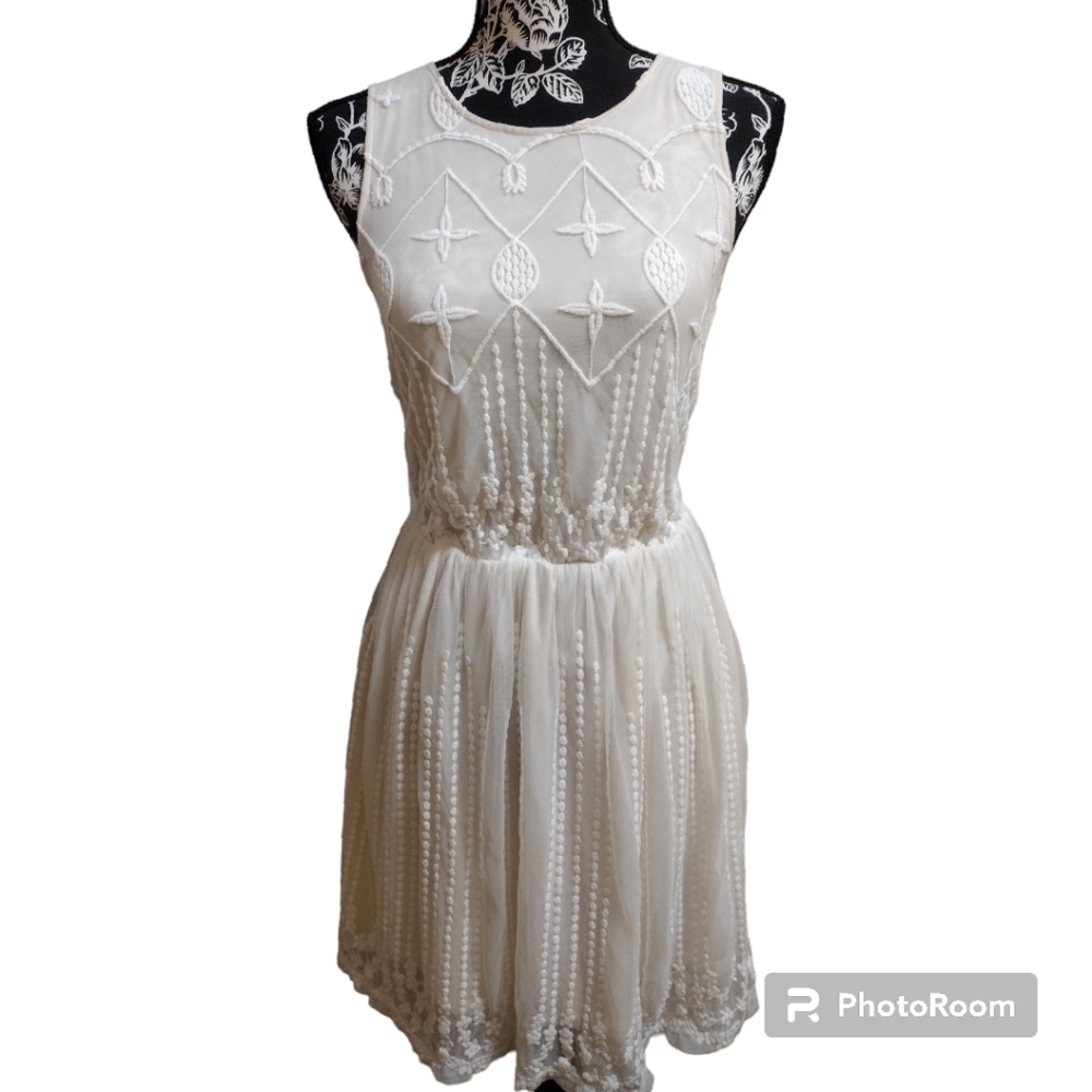 Blue Rain Lace Sleeveless Dress